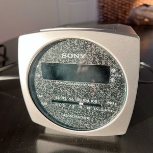 Sony Dream Machine clock radio